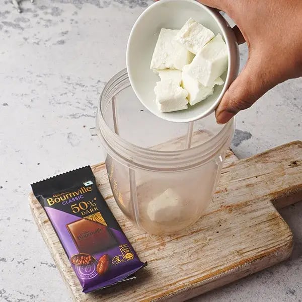 Bournville Peanut Butter Pudding - Add paneer in blending jar