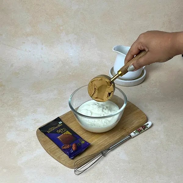 Bournville Peanut Butter Yogurt Bowl-Mix yogurt