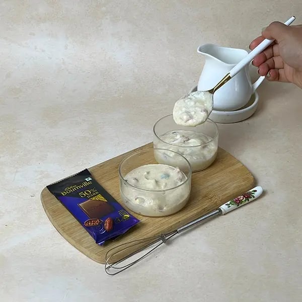 Bournville Peanut Butter Yogurt Bowl-Gently mix everything