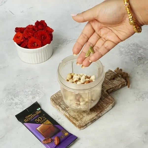 Bournville Poha Peanut Laddu for Chhath Pooja-Transfer the cooled poha and peanuts