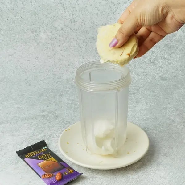 Bournville Soan Papdi Pistachio Milkshake-Break the Soan Papdi into smaller pieces