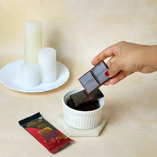 Bournville Strawberry Dome - Mel