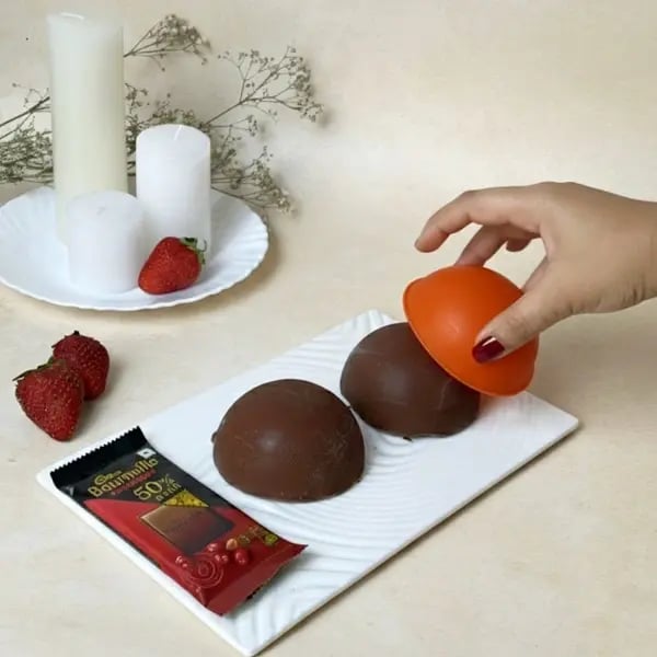 Bournville Strawberry Dome - Peel The Silicone Mold