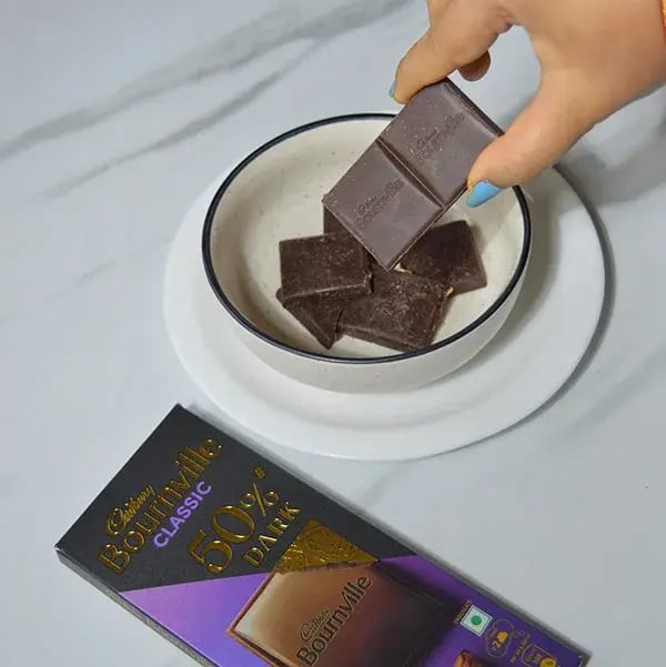 Bournville Toasted Walnuts - Break Bournville chocolates