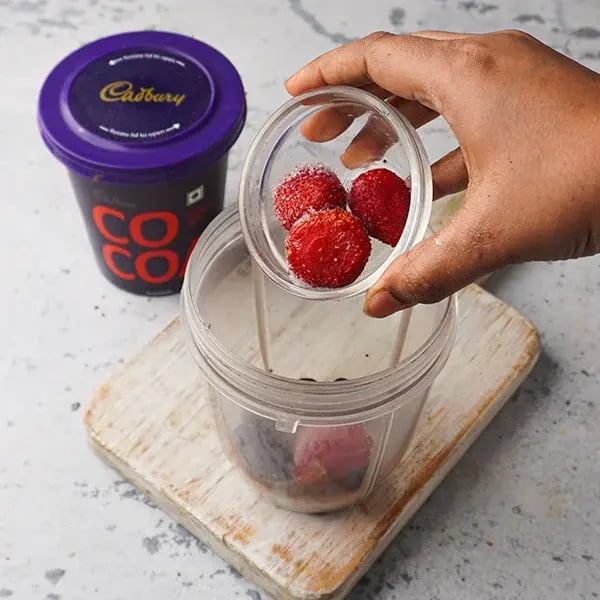cadbury-black-forest-smoothie-step2