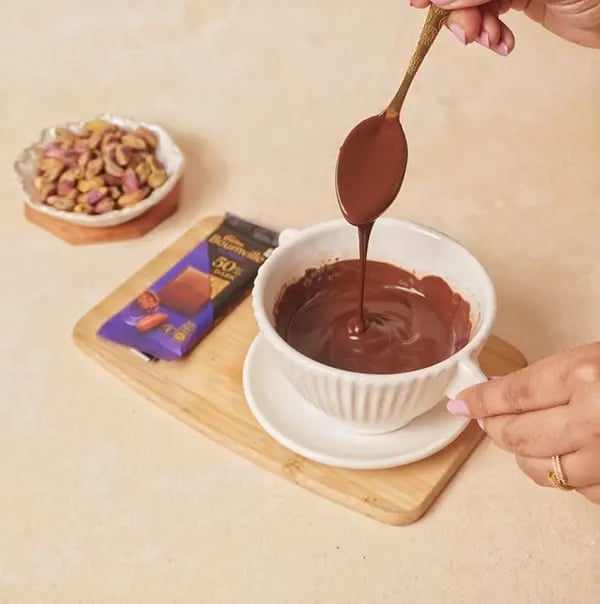 Cadbury Bournville and Pistachio Discs-Stir thoroughly to ensure the chocolate