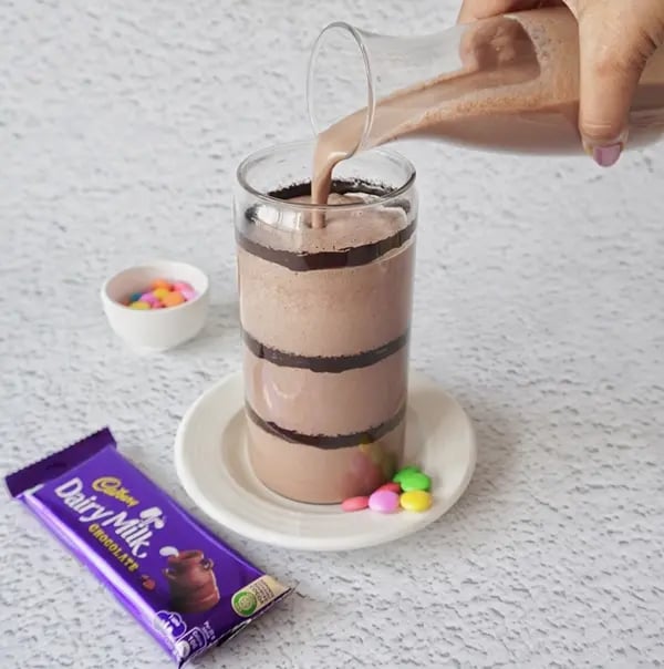 Cadbury Dairy Milk and Gems Milk Shake-Pour the milkshake