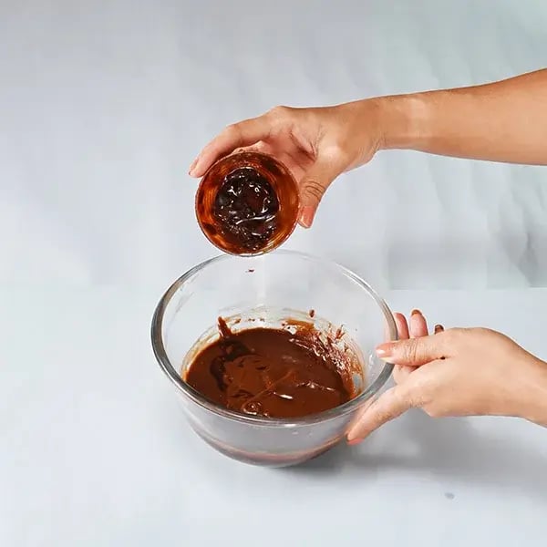 Cadbury Makha Sandesh - Layer it with the melted chocolate