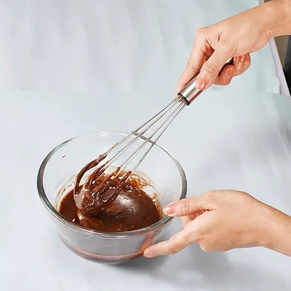 Cadbury Rasmalai - Melt and whisk