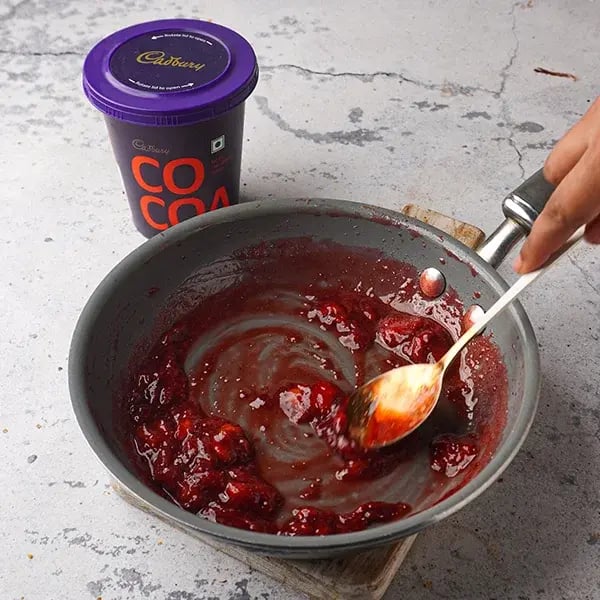 cadbury-strawberry-cheesecake-step3
