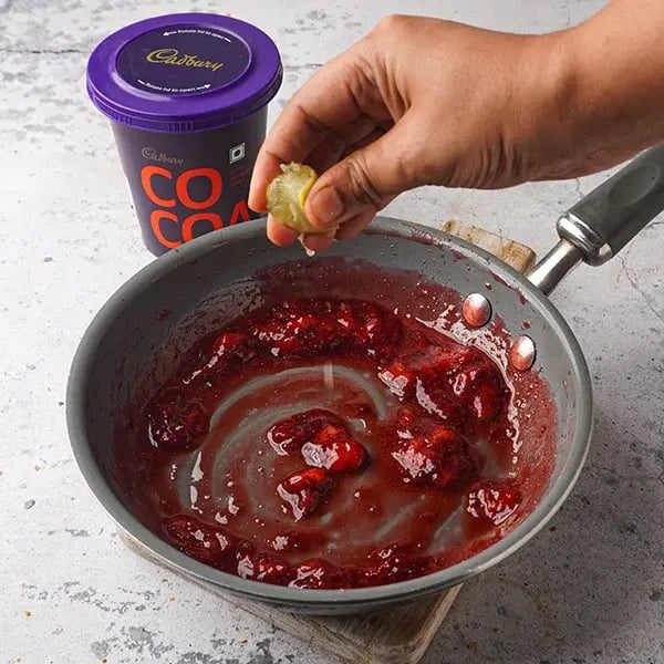 cadbury-strawberry-cheesecake-step4