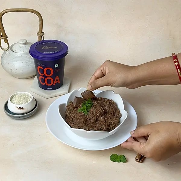 Champorado(Cocoa Rice Pudding)-Garnish and serve immediately