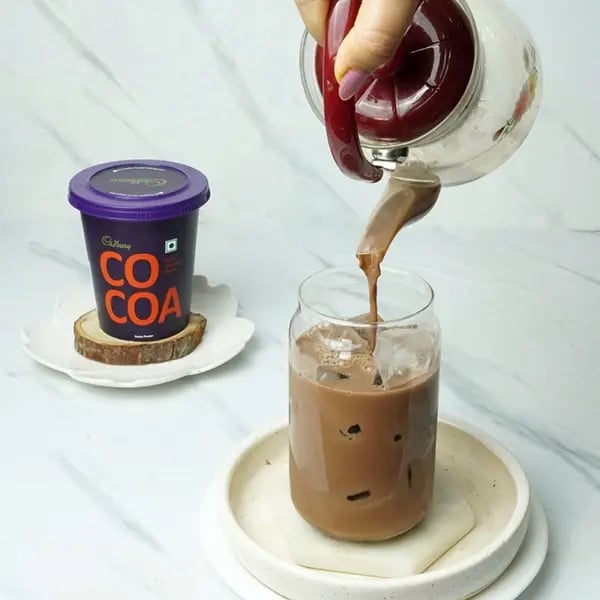 Choco Iced Tea - Pour it over the ice cubes