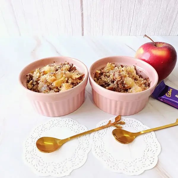 Chocolate Chip Cookie Apple Crumble - Bake it
