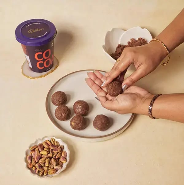 Chocolate Coconut Laddu with Pistachio for JANMASTHAMI - Turn off the heat