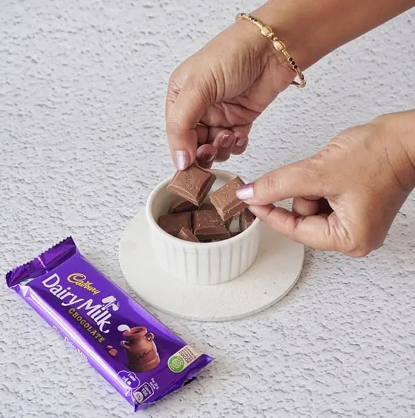 Chocolate Daisy Sandwich Appetizers with Gems - Break Cadbury Dairy milk chocolate into pieces