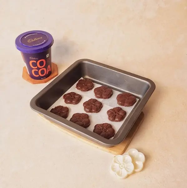 Chocolate Flower Cookies-Preheat the oven