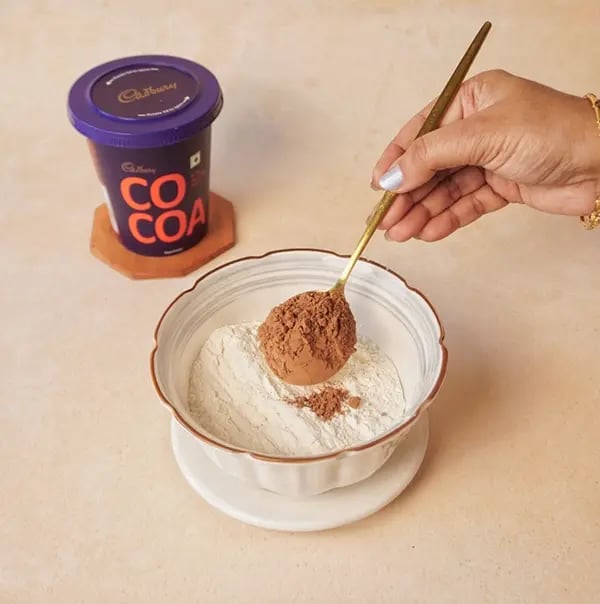 Chocolate Flower Cookies-In a separate bowl