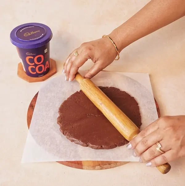 Chocolate Flower Cookies-Roll out the dough evenly