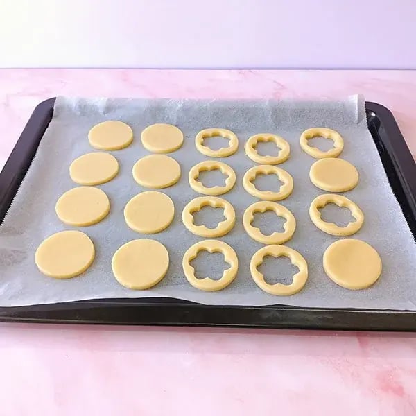 Chocolate Ganache-Filled Cookies - Bake it in a pre-heated oven at 170˚ C
