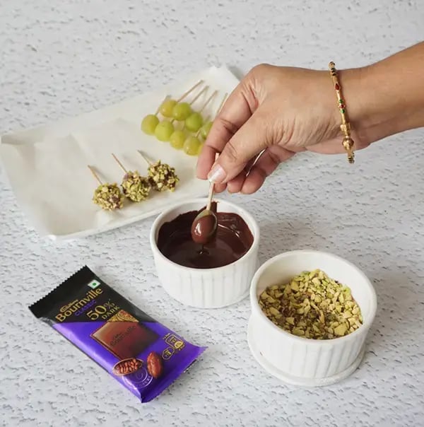 Chocolate Grapes with Pistachio - Dip frozen grapes