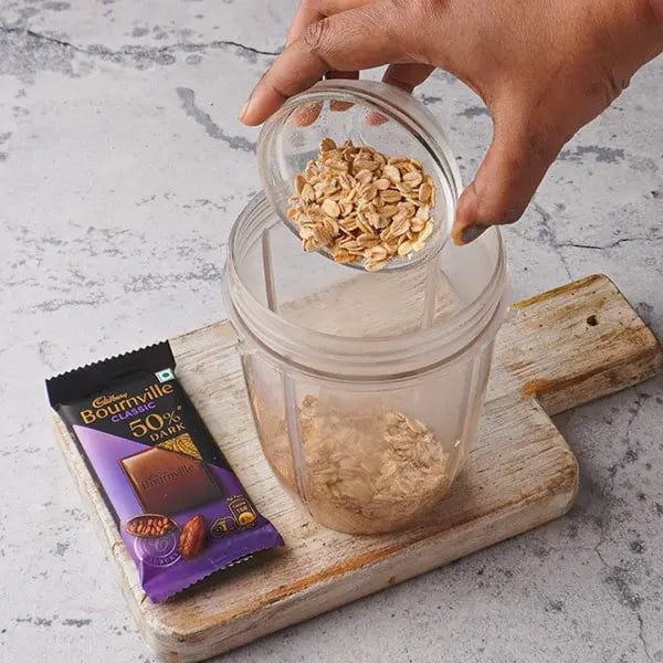 Chocolate Oats Fruit Cup - Add oats