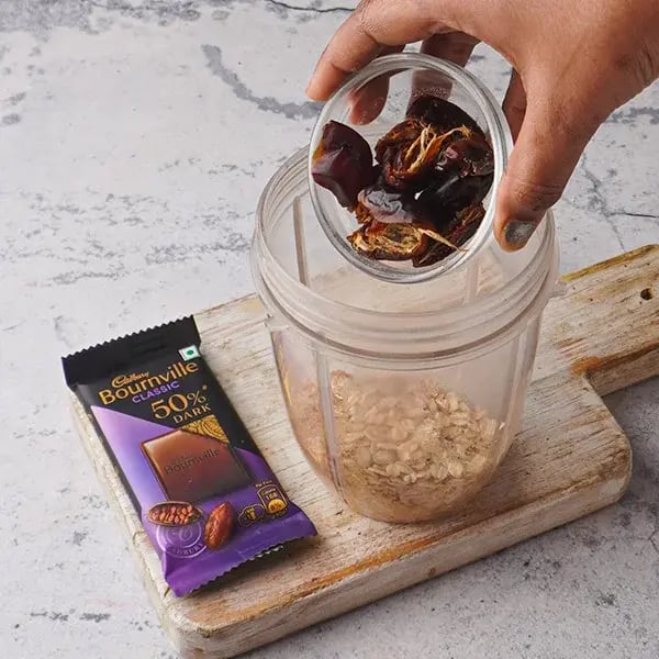 Chocolate Oats Fruit Cup - Add dates