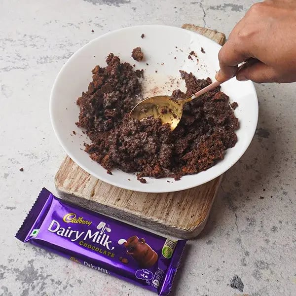 Chocolate Pinecone - Mix milk and brownies