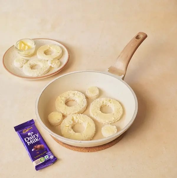 Chocolate Toast Wreaths with Cadbury Dairy Milk-Toast the buttered rings