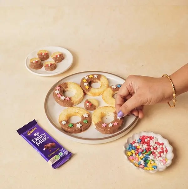 Chocolate Toast Wreaths with Cadbury Dairy Milk-While the chocolate is still melted