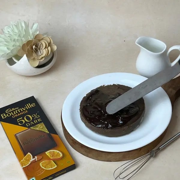 Cocoa Cake With Bournville Ganache - Covered Cake Ganache