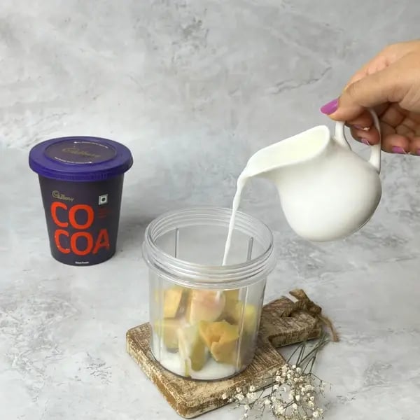 Cocoa Chikoo Smoothie - Chikoo Milk Blender