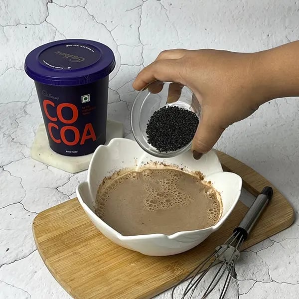 Cocoa Coffee Chia Seeds Pudding-Add the chia seeds
