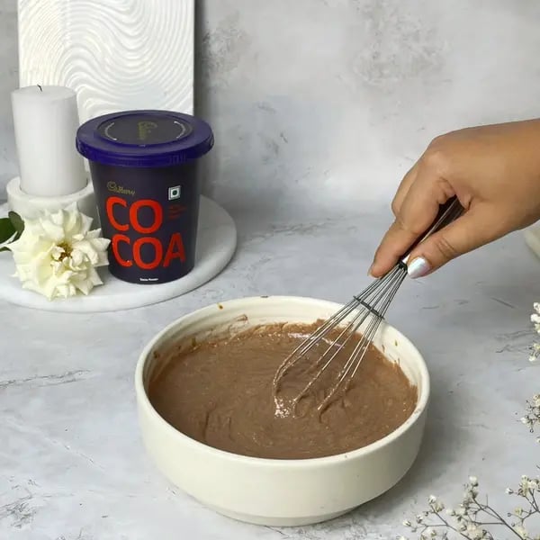 Cocoa Instant Chocolate Essence Cake - Mixing Cake Batter