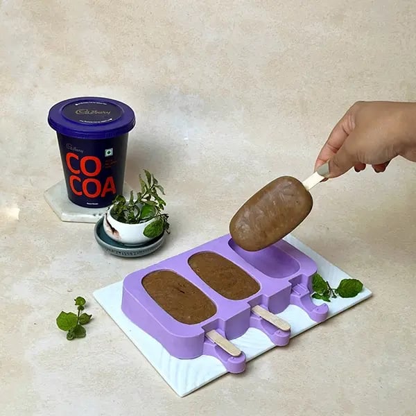 Cocoa Mint Yogurt Popsicles-Unmold the popsicles