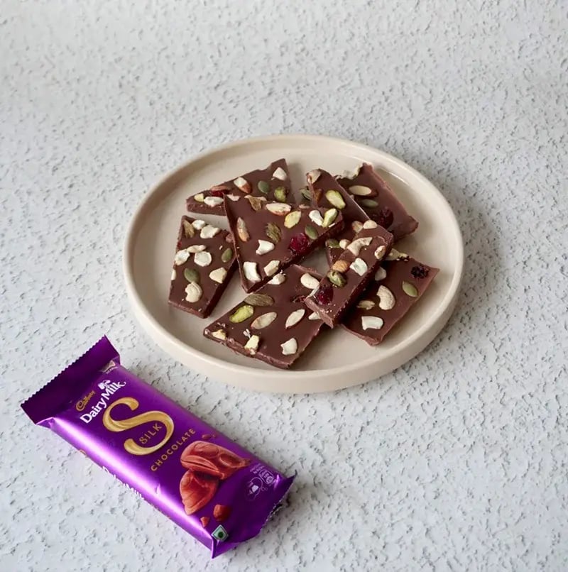 Daiy Milk Chocolate Bak with Mixed Nuts & Fuits Recipe