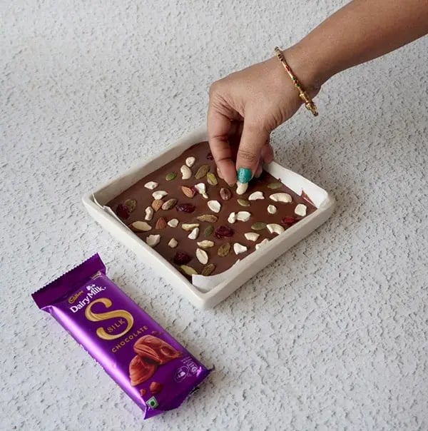 Dairy Milk Chocolate Bark with Mixed Nuts & Fruits - Sprinkle the chopped dry fruits