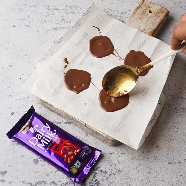 dairy-milk-chocolate-disc-step5