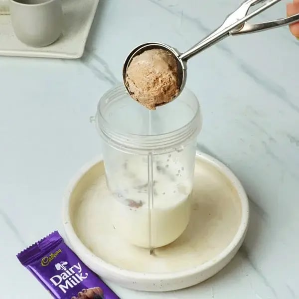 Dairy Milk Greek Yogurt and Walnut Shake - Add the ice cream