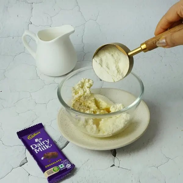 Dairy Milk Kalakand Tart-Add cardamom powder