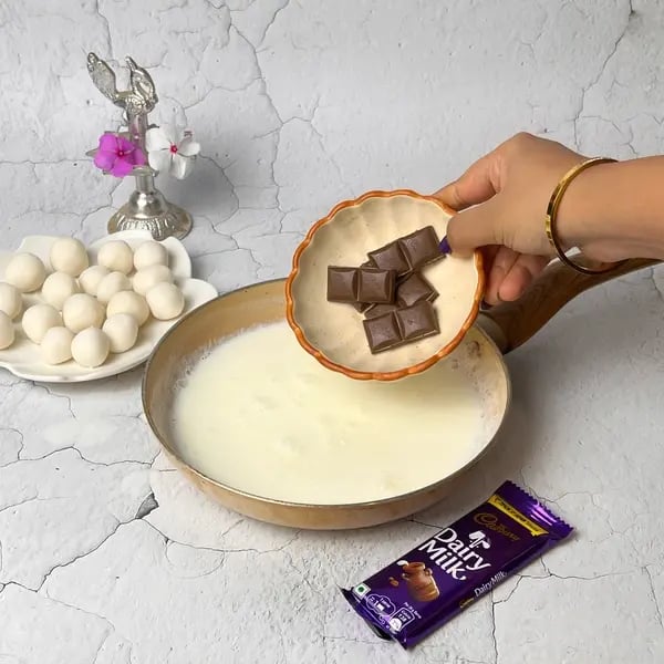 Dairy Milk Paal Kozhukattai: Easy Recipe For South Indian Festive Milky Sweet Dish - Melting Chocolate In Milk