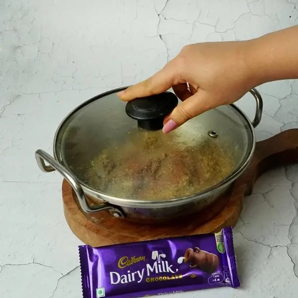 Dairy Milk Quinoa Lapsi-Cover and cook for another 2 minutes