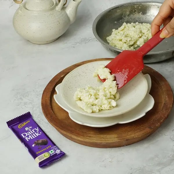 Dairy Milk Rose Kalakand-Cook the mixture until it