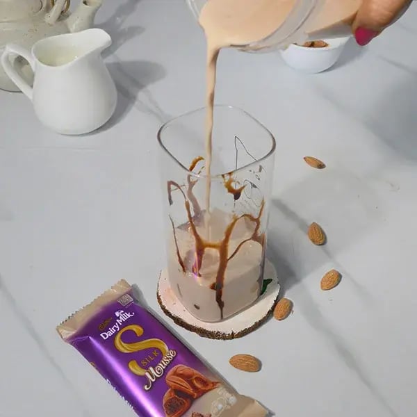 Dairy Milk Silk Almond Milkshake - Blend everything