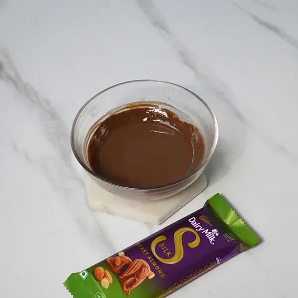 dairy-milk-silk-apple-donut-step2