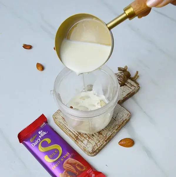 Rich & Creamy Chocolate Badam Halwa Recipe - Almonds And Milk Grinding