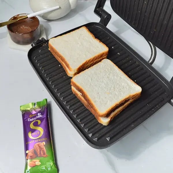 dairy-milk-silk-sandwich-step5