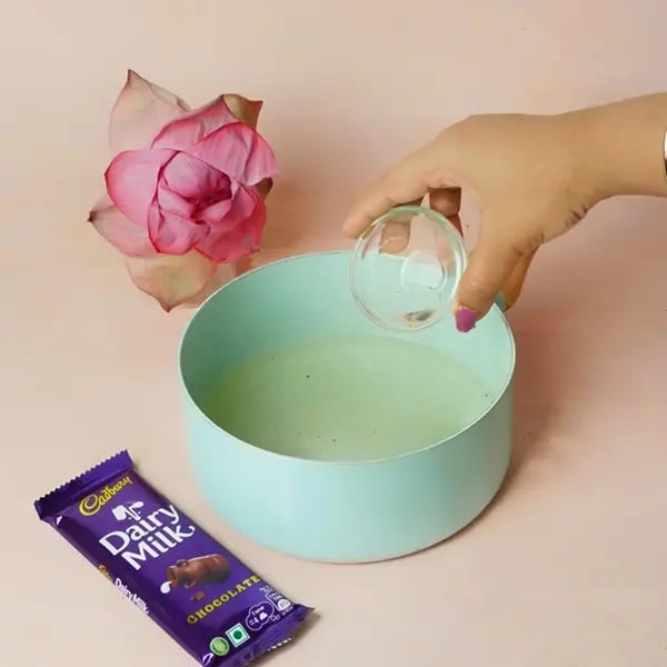 Dairy Milk Two-in-One Chomchom for Kali Puja-Make sugar syrup with 1 cup of sugar