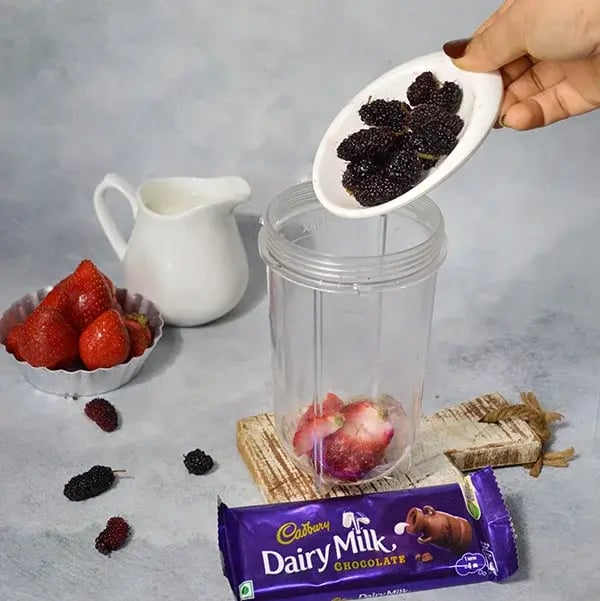 Dairy Milk Vanilla Berry Milkshake - Add mulberries