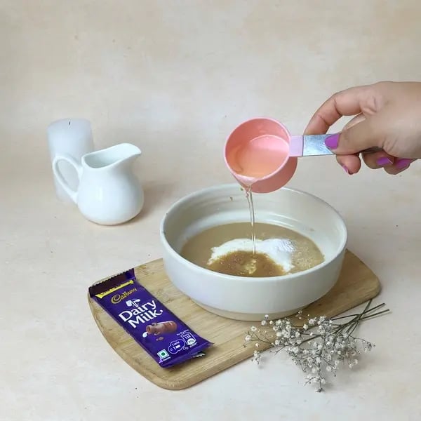 Dairymilk Coffee Star Cake - Adding Oil To Batter